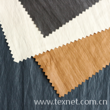 常州喜莱维纺织科技有限公司-涤锦加州绒反面纸感+正面油压  外套面料